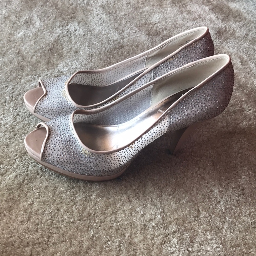 Diamond Stud Pumps